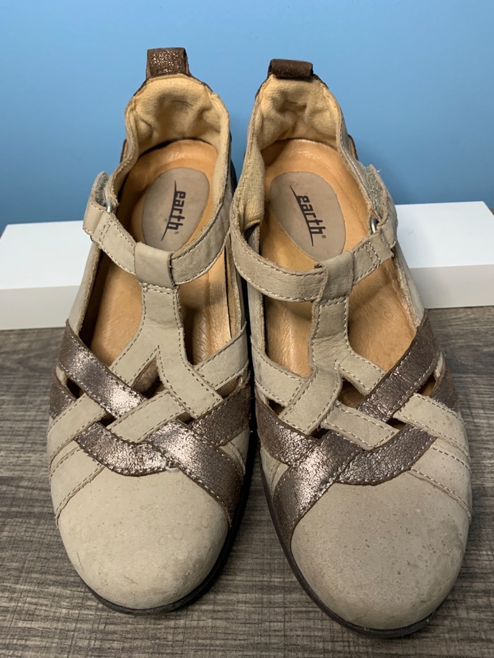 Earth Women’s Taupe and Metallic Bronze Strappy Comfort Sandals